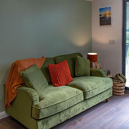 Lough Beg Glamping Hotel Newferry Buitenkant foto