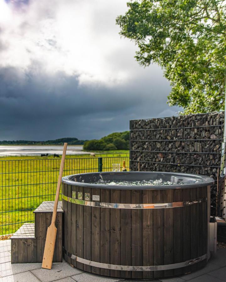 Lough Beg Glamping Hotel Newferry Buitenkant foto